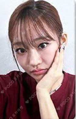 KISS OF LIFE x EVERLINE POP-UP STORE TRADING CARD JULIE photocard image