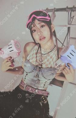 Born to be XX POCA ALBUM JULIE photocard image