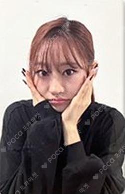 KISS OF LIFE x EVERLINE POP-UP STORE TRADING CARD JULIE photocard image