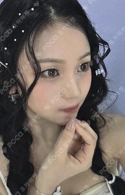 A Montage of ( ) APPLEMUSIC UMJI photocard image