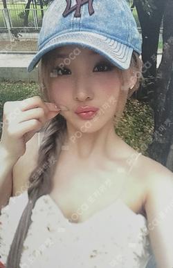 Midas Touch BROADCAST BELLE photocard image