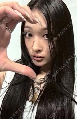 FAMOUS OLIVE YOUNG ANNIE photocard image