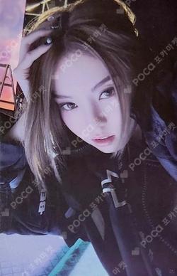 FAMOUS POP-UP ALBUM PURCHASE BENEFITS BAILEY photocard image