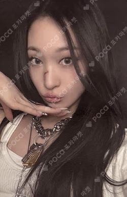 FAMOUS FAMOUS ver. ANNIE photocard image