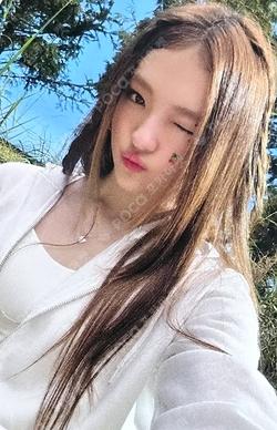 MEOW BROADCAST ELLA photocard image