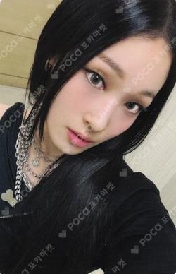 FAMOUS MAKESTAR ANNIE photocard image