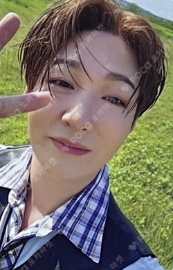 VROOM VROOM START ver. LEE CHANGSUB photocard image