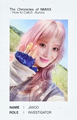 The Chronicles of NMIXX: How to Catch Aurora SPECIAL TRADING CARD JIWOO photocard image