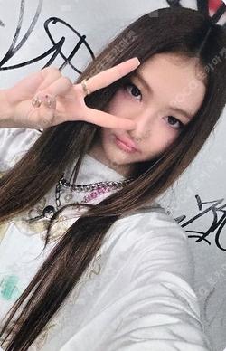 MEOW BROADCAST ELLA photocard image