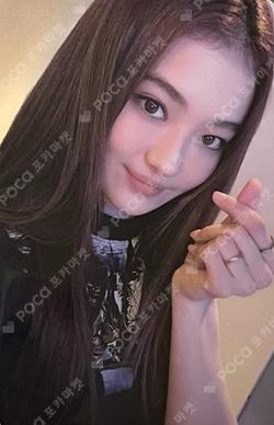 TOXIC BROADCAST ELLA photocard image