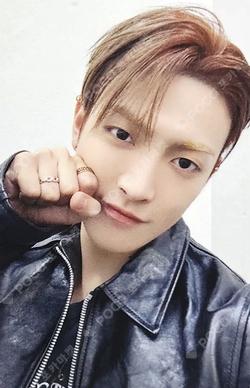 ATEEZ HONGJOONG photocard image