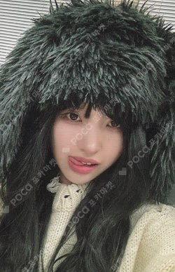 We are KTOWN4U SOYEON photocard image