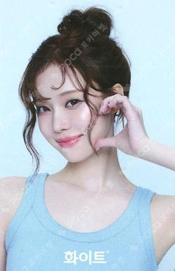 WHITE WINTER photocard image