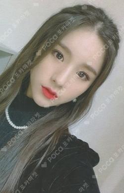 Premier Greeting : Meet＆Up Photocard Set HeeJin photocard image