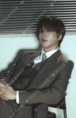 From Real to Surreal Platform ver. REAL A VER. SON DONG WOON photocard image