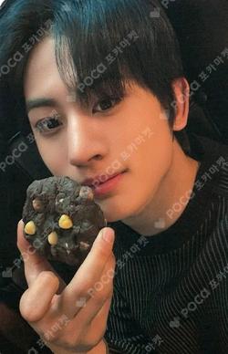 YOUNI-T WHOSFAN HYUNGSEOK photocard image