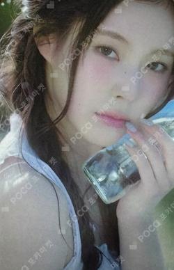 NMIXX 1ST FAN MEETING 'NSWER VACATION' TRADING CARD KYUJIN photocard image