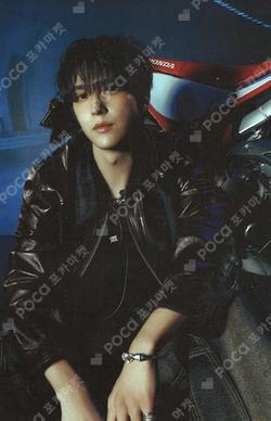 From Real to Surreal Platform ver. SURREAL A VER. SON DONG WOON photocard image