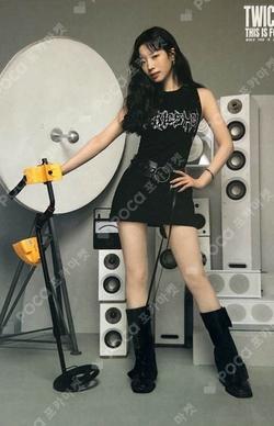 TWICE THIS IS FOR WORLD TOUR IN JAPAN POPUP STORE Random trading card DAHYUN photocard image