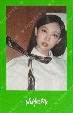 THIS IS FOR POLAROID ver. FOR ver. NAYEON photocard image