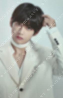 BTS MAP OF THE SOUL TOUR Mini Photo Card V photocard image