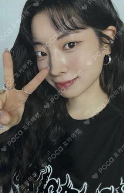 TWICE THIS IS FOR WORLD TOUR IN JAPAN POPUP STORE Phone tab & strap DAHYUN photocard image