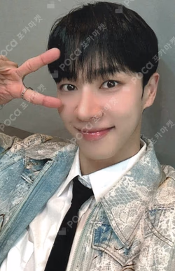 From Real to Surreal MUSICPLANT LEE GI KWANG photocard image