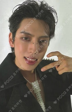 2025 JANG DONG WOO FAN-CON TOUR [CONNECTION] IN SEOUL CHARACTER BADGE SET
