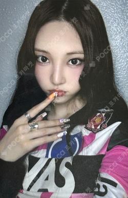 FAMOUS EVERLINE LUCKY DRAW YOUNGSEO photocard image