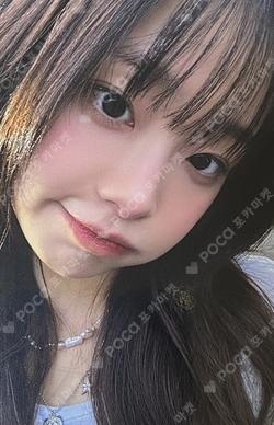 Only cry in the rain Blue ver. Chuu photocard image