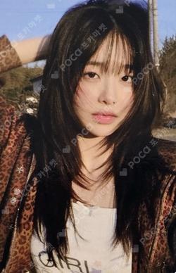 Only cry in the rain OFFICIAL POP-UP STORE TRADING CARD