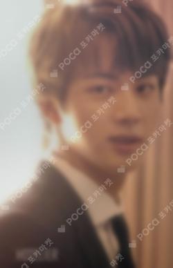 World Limited Jin photocard image