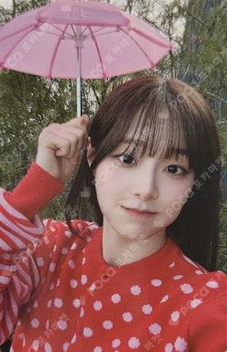 Only cry in the rain MAKESTAR Chuu photocard image