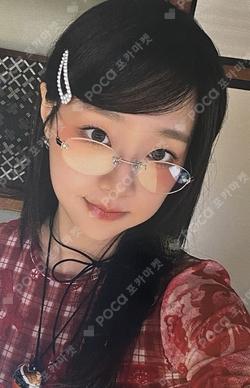 Only cry in the rain Gray ver. Chuu photocard image