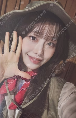 Only cry in the rain MAKESTAR Chuu photocard image