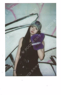 2025 BABYMONSTER 1st WORLD TOUR HELLO MONSTERS IN SEOUL TIN CASE + INSTANT PHOTO + STICKER SET