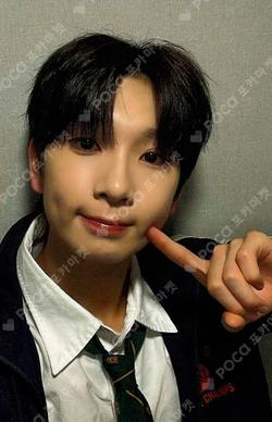 ONE QUESTION Release Event KYRELL photocard image
