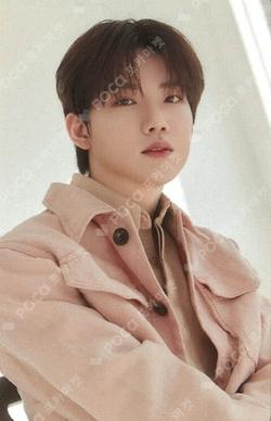 2024 WELCOMING COLLECTION WEVERSE JUNKYU photocard image