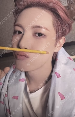 Go Back To The Future Benefit RENJUN photocard image