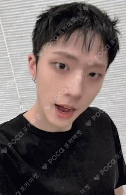 DUH! b.stage+ JIUNG photocard image