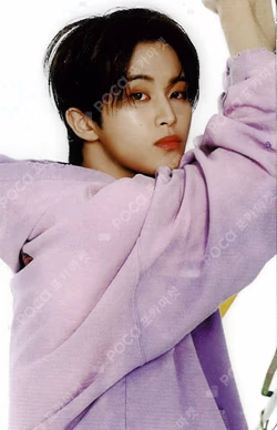 DREAMSCAPE POP-UP with LINE FRIENDS CLIMBING KEYRING MARK photocard image