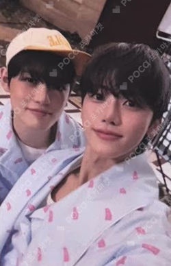 Go Back To The Future Benefit Unit photocard image