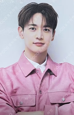 SHINee WORLD VII [E.S.S.A.Y] FORTUNE SCRATCH SET MINHO photocard image