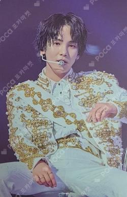 SHINee WORLD VI [PERFECT ILLUMINATION : SHINee'S BACK] DVD/BD PRE-ORDER EVENT Key photocard image