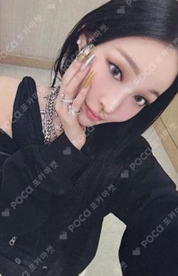 FAMOUS BROADCAST ANNIE photocard image
