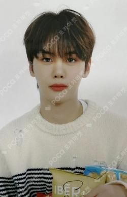 THE MOVING SEOUL MD REWARD KIM GYUVIN photocard image