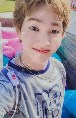 PERCENT (%) POP-UP STORE RANDOM TRADING CARD ONEW photocard image
