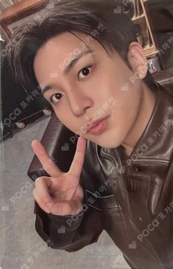 Billboard Artist : ATEEZ Edition KQ SHOP JONGHO photocard image