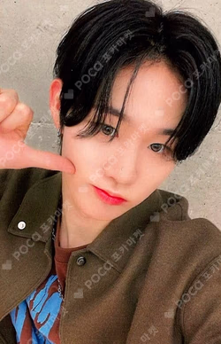 Un: SEEN YIZHIYU JIYUNSEO photocard image