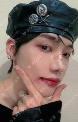 Unexpected Whoop Japan Store NEW photocard image